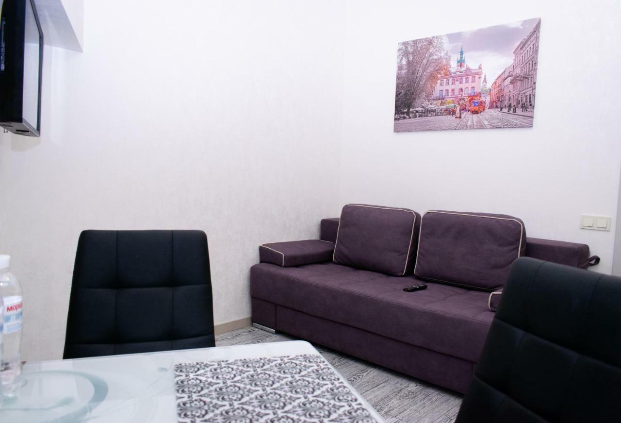 Apartment Barvy Lvova On Kostyushka St ภายนอก รูปภาพ