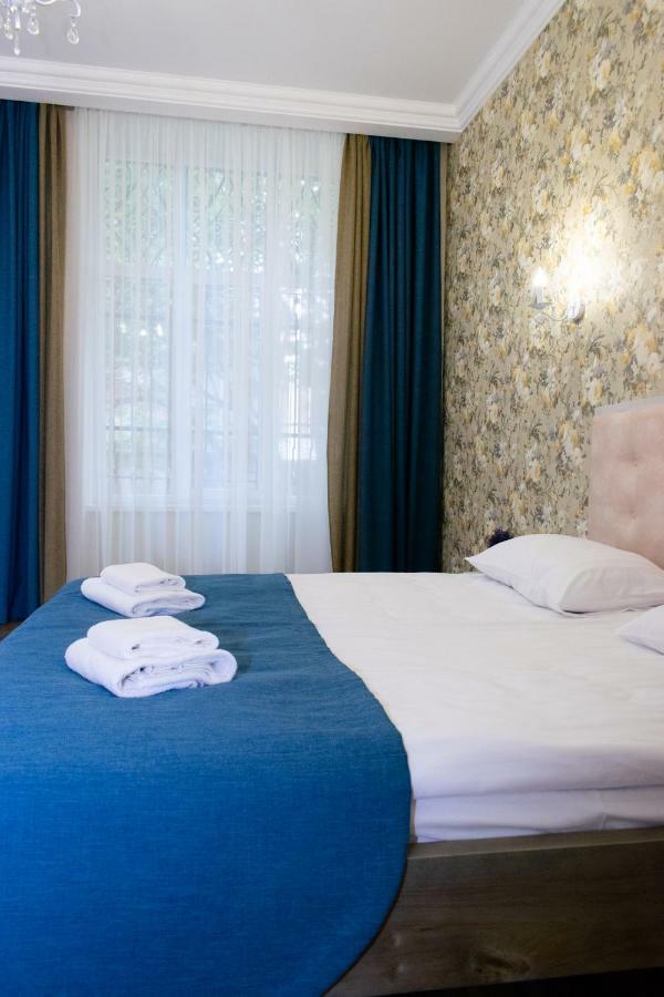 Apartment Barvy Lvova On Kostyushka St ภายนอก รูปภาพ