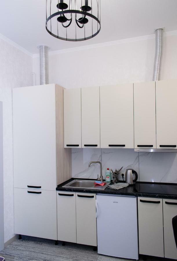 Apartment Barvy Lvova On Kostyushka St ภายนอก รูปภาพ