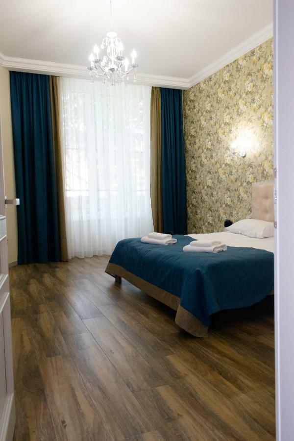 Apartment Barvy Lvova On Kostyushka St ภายนอก รูปภาพ