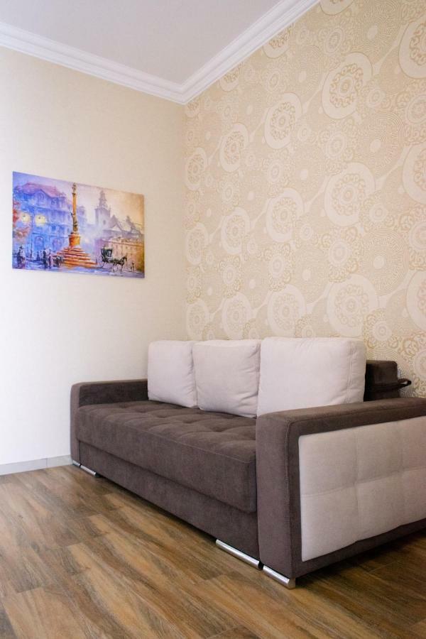 Apartment Barvy Lvova On Kostyushka St ภายนอก รูปภาพ
